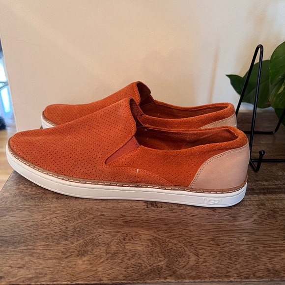 UGG Womens Adley Slip On Shoes Suede Perforated Fire Opal Casual Comfort Size 10 - Picture 2 of 9